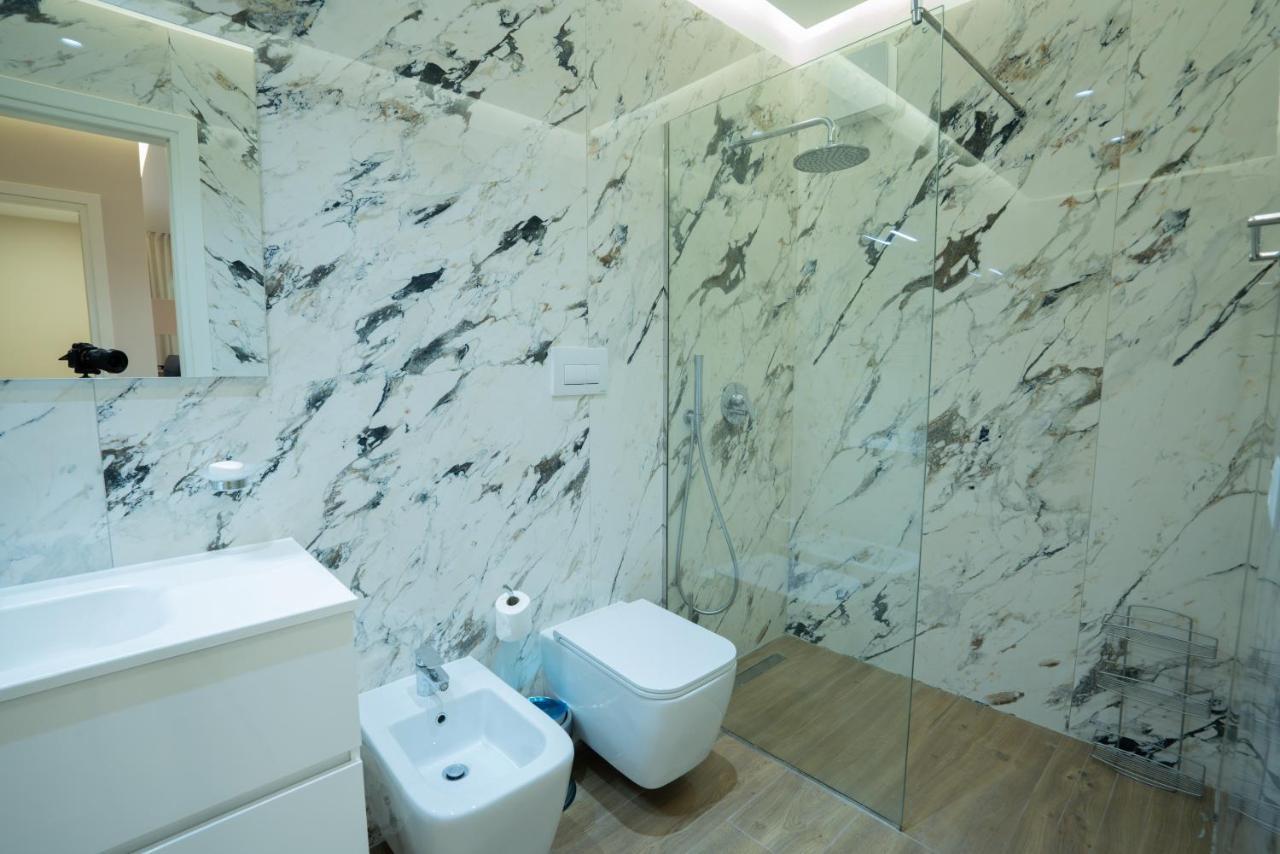 Center Tirana Liv Apartment ภายนอก รูปภาพ
